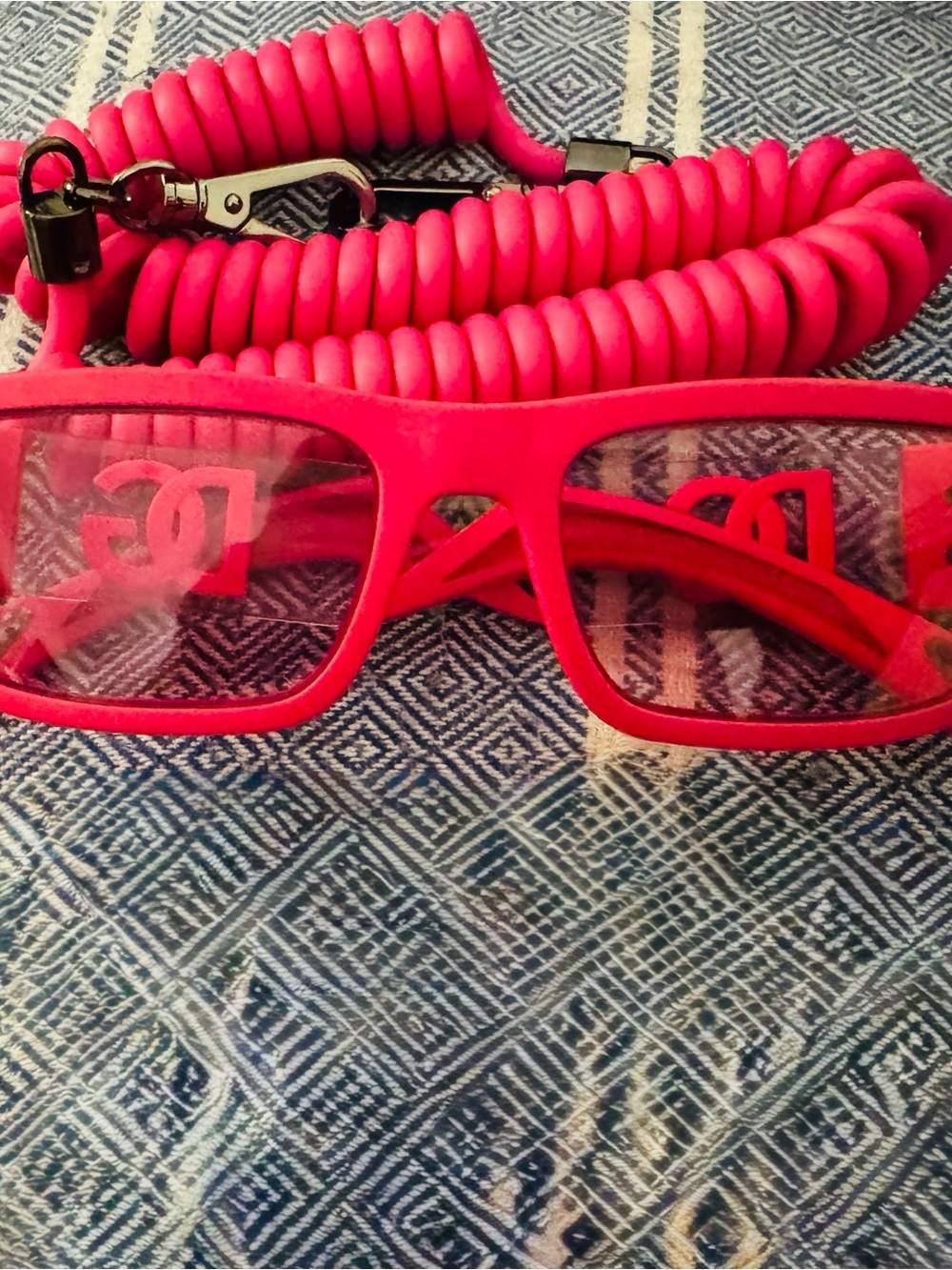 Pink DOLCE & Gabbana,Sunglasses with Matching Coiled Cord